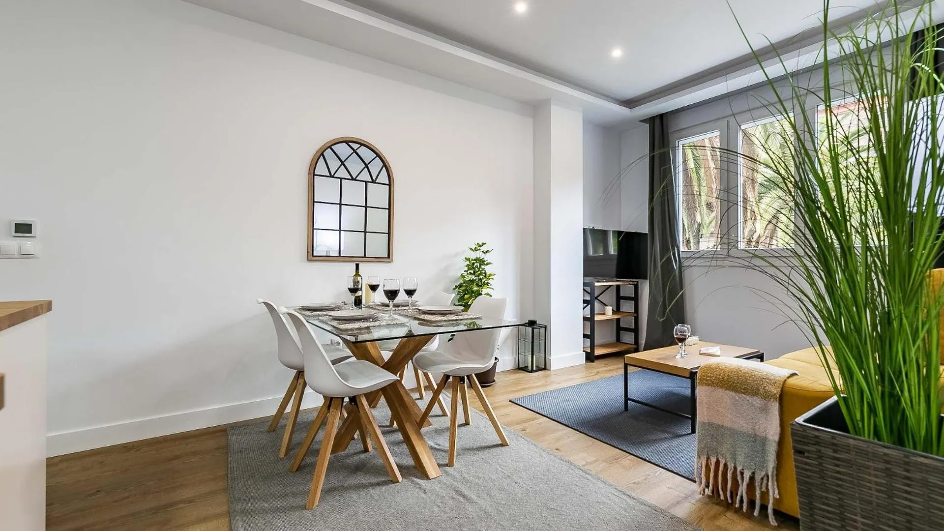Soho Apartments 马拉加 0*,